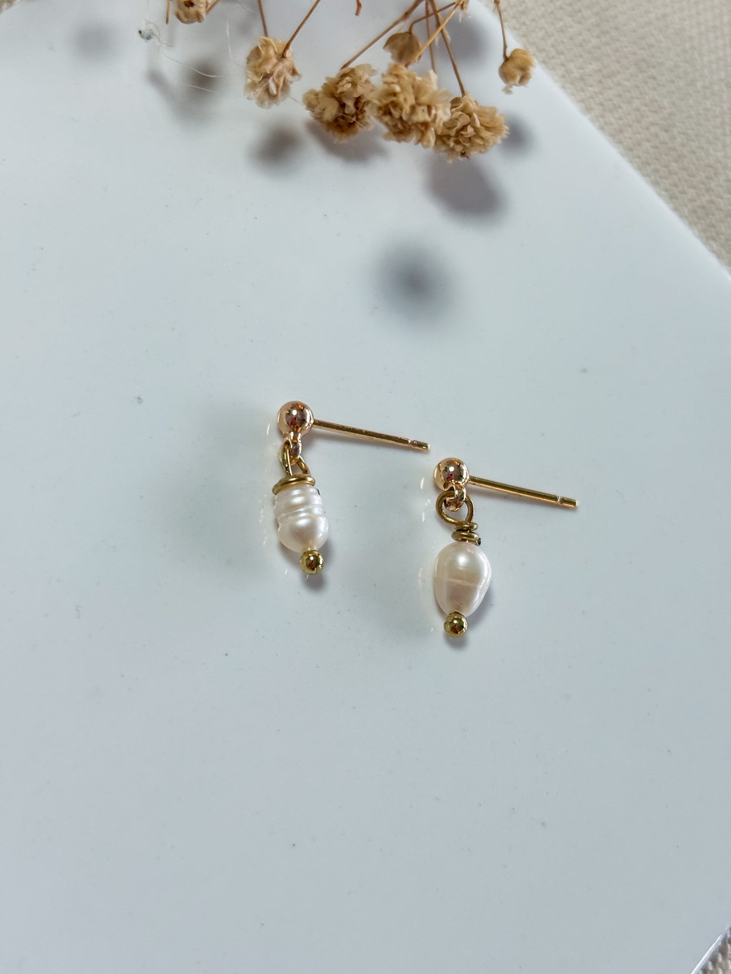 18k Gold Pearl Mini Dangles