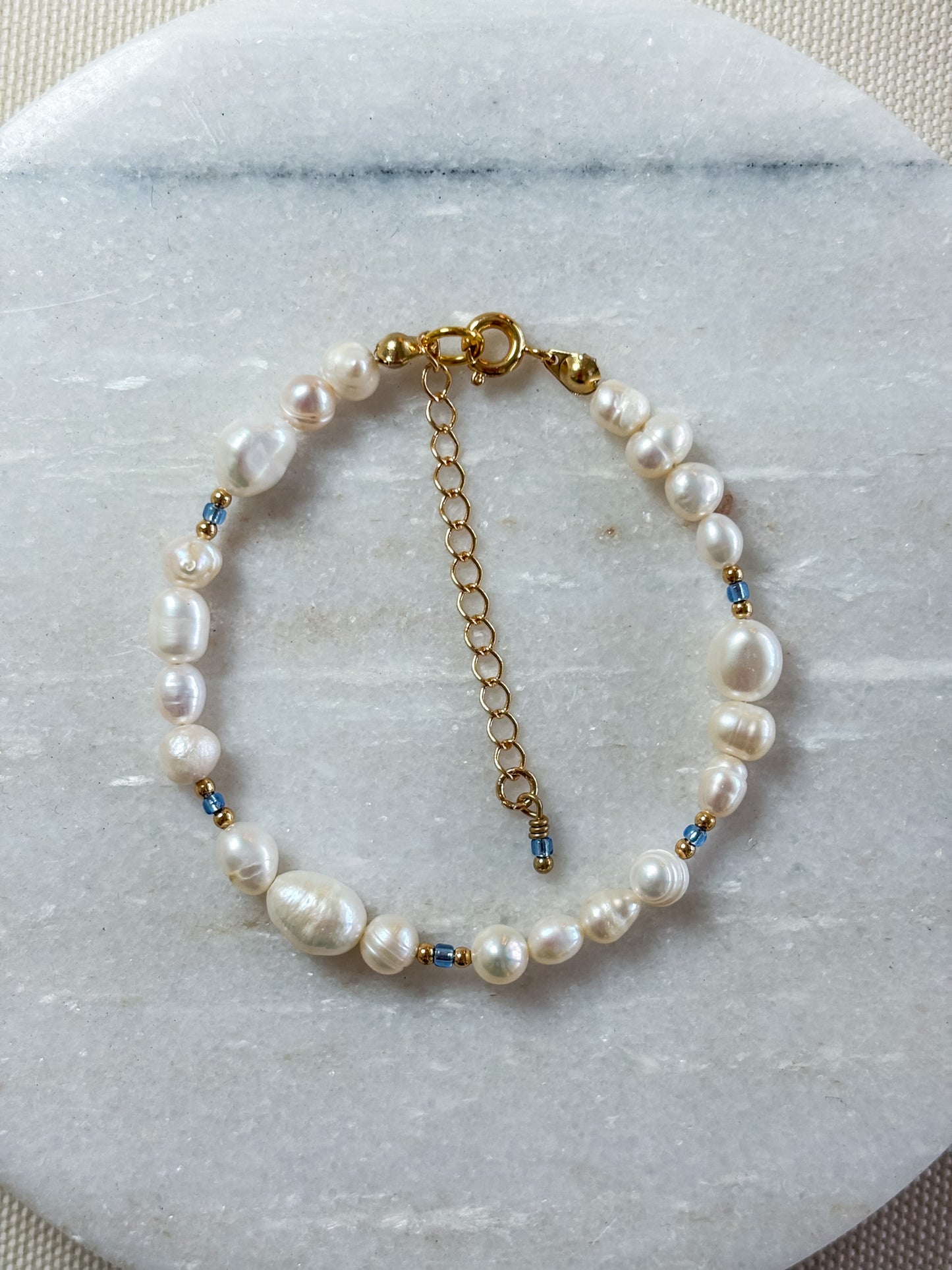 Freshwater Pearl Bracelet with Gold and Blue Beads | 18k Gold