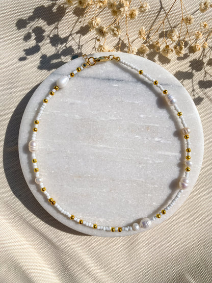 White and Pearl Beaded Necklace