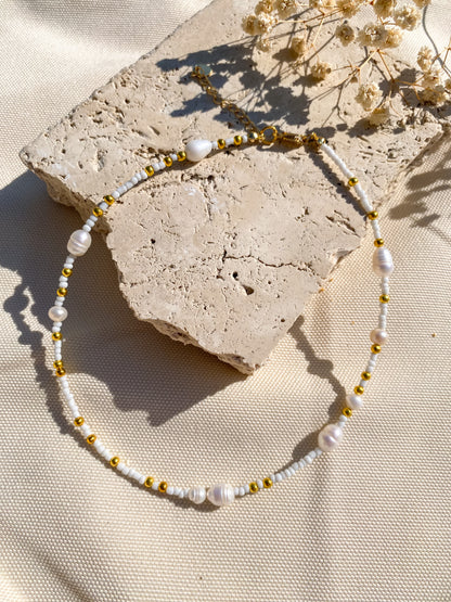 White and Pearl Beaded Necklace