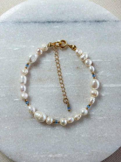 Freshwater Pearl Bracelet with Gold and Blue Beads | 18k Gold