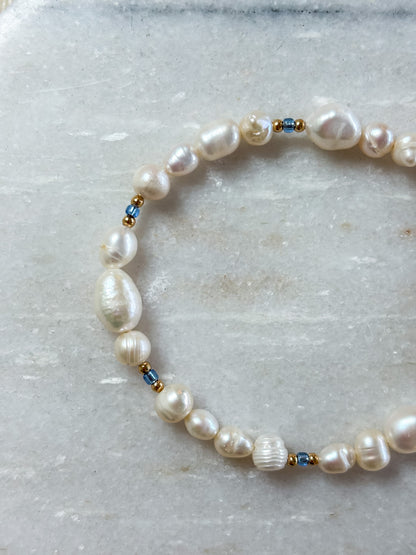 Freshwater Pearl Bracelet with Gold and Blue Beads | 18k Gold