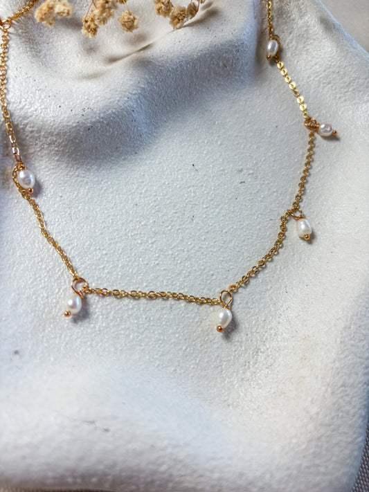 Freshwater Pearl and Gold Chain Necklace | 18k Gold