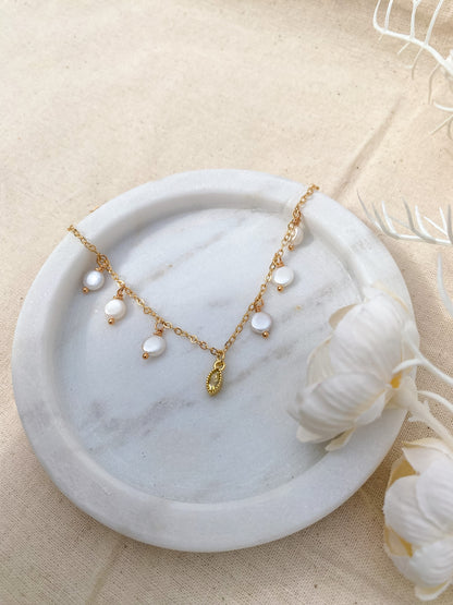 Belle Pearl Necklace