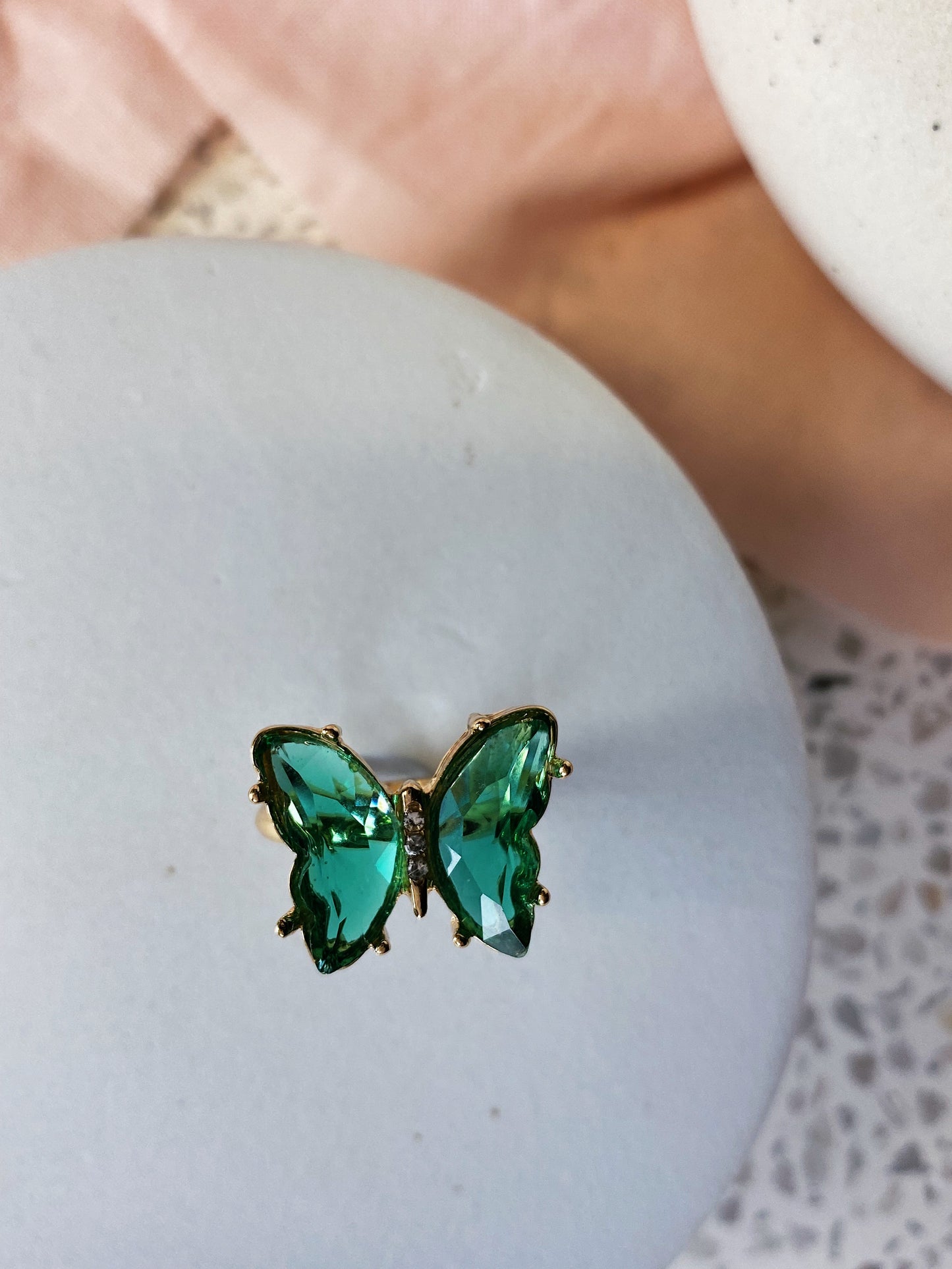 Small Glass Butterfly 18k Gold Ring Size 55