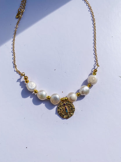 18k Gold Picture Symbols with Freshwater Pearls Zodiac Necklace