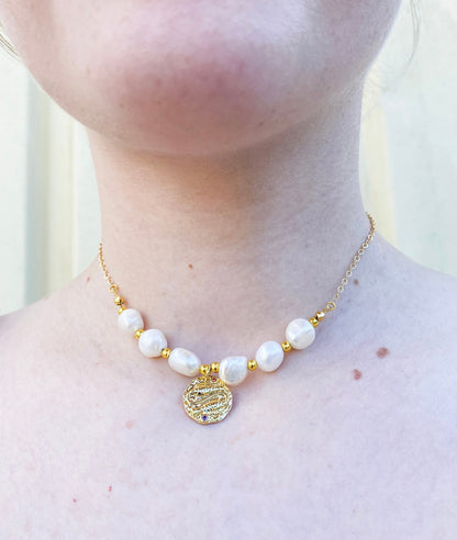 18k Gold Picture Symbols with Freshwater Pearls Zodiac Necklace