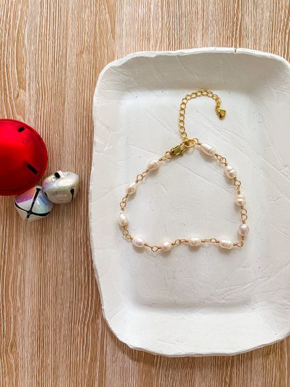 Wire Wrapped 18k Gold Freshwater Bracelet