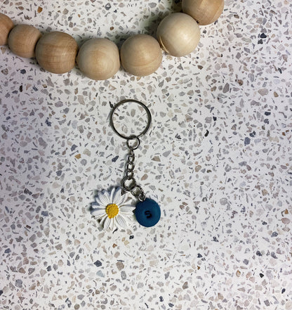 Personalised Letter Keyring with Daisy